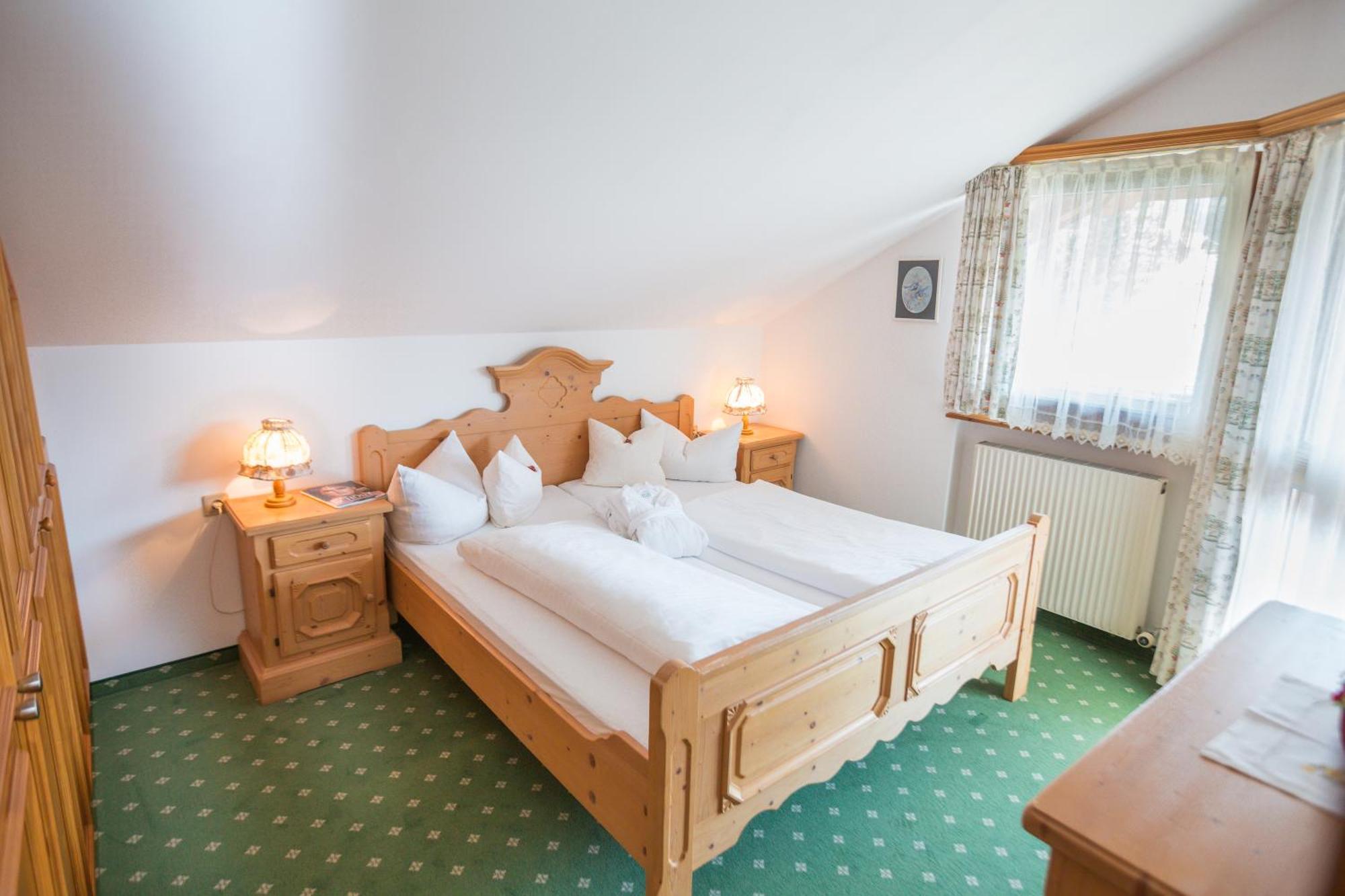 Flat Hotel Seefeld in Tirol Kamer foto